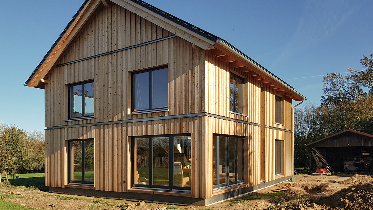 03_Holzhaus_mit_Grundofen_KfW40_Stormarn_Schleswig-Holstein_Norddeutschland
